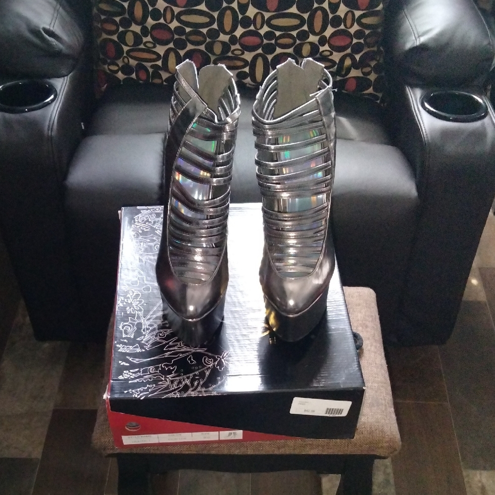 Stylish Silver/Pewter Women's Heels